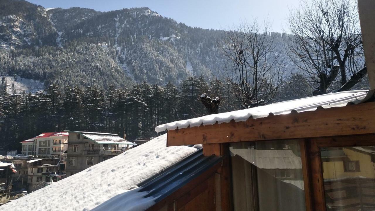 Lonchenpa B&B Manāli Dış mekan fotoğraf