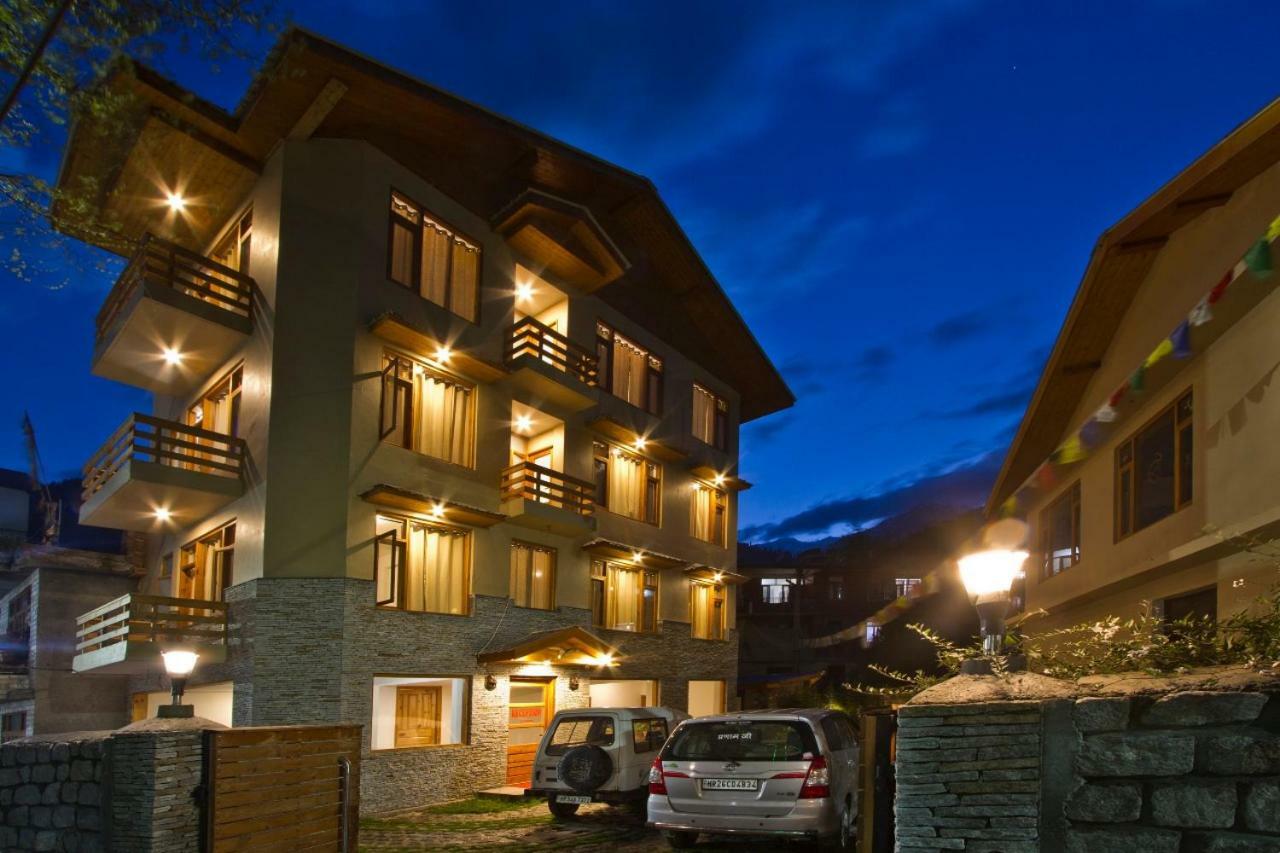 Lonchenpa B&B Manāli Dış mekan fotoğraf
